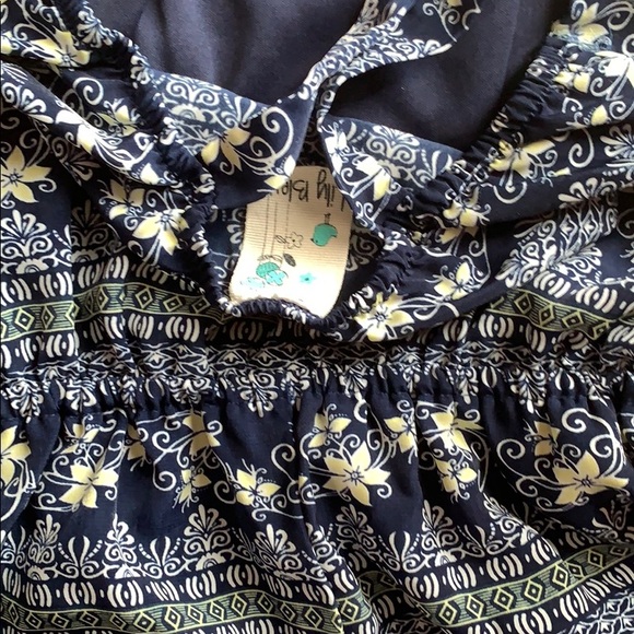 Tops - Picture 4 of 4